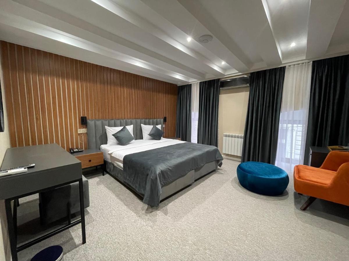 Eleven Hotel Baku Exteriör bild