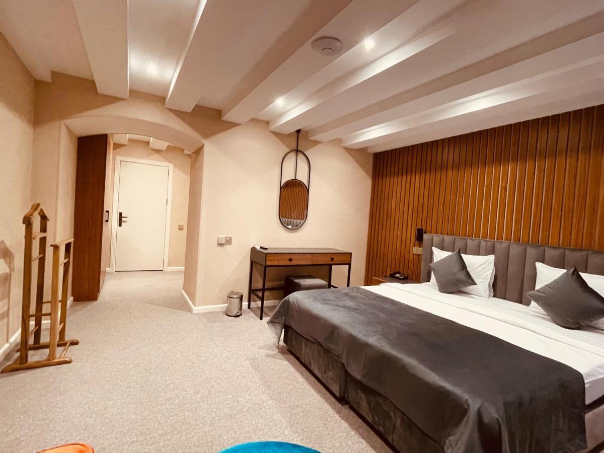 Eleven Hotel Baku Exteriör bild