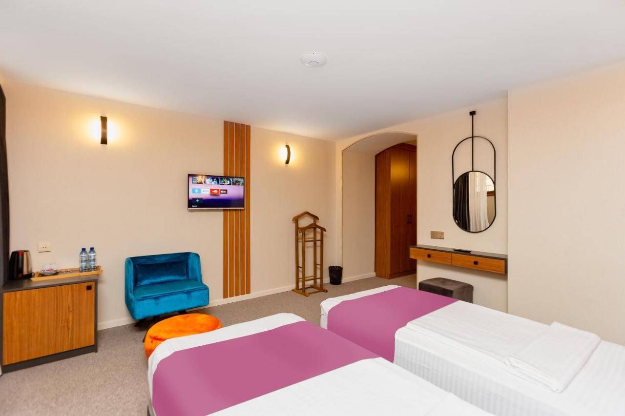 Eleven Hotel Baku Exteriör bild