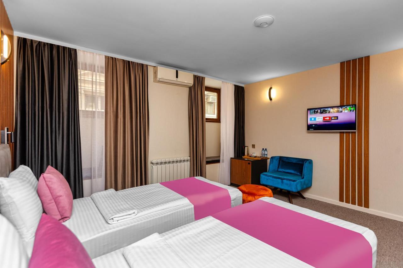 Eleven Hotel Baku Exteriör bild