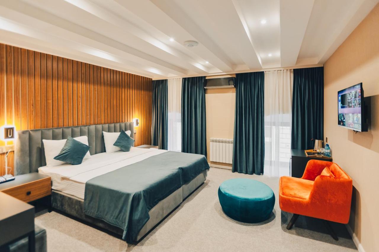 Eleven Hotel Baku Exteriör bild