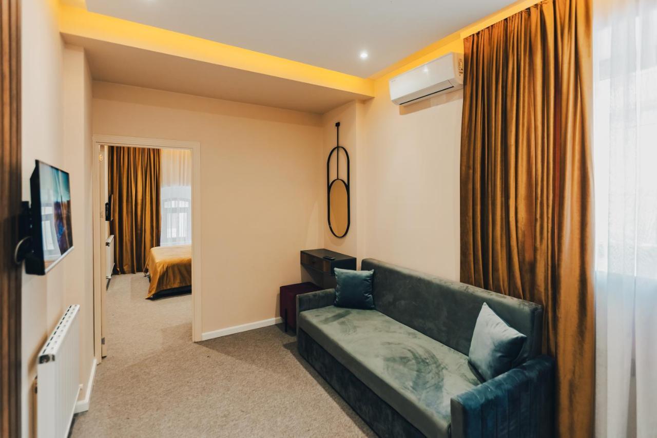 Eleven Hotel Baku Exteriör bild